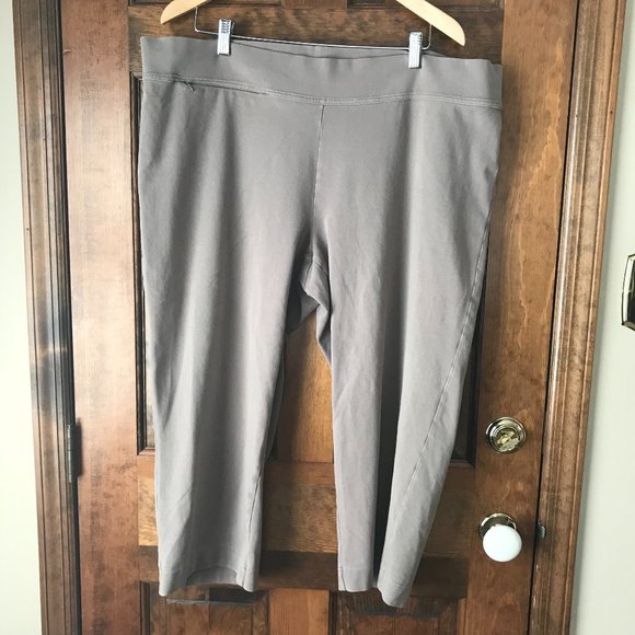 Lands' End Pants & Jumpsuits Lands End Light Brown Pullon Capris 2x